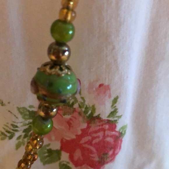 Green & Gold beaded necklace - Picture 6 of 6
